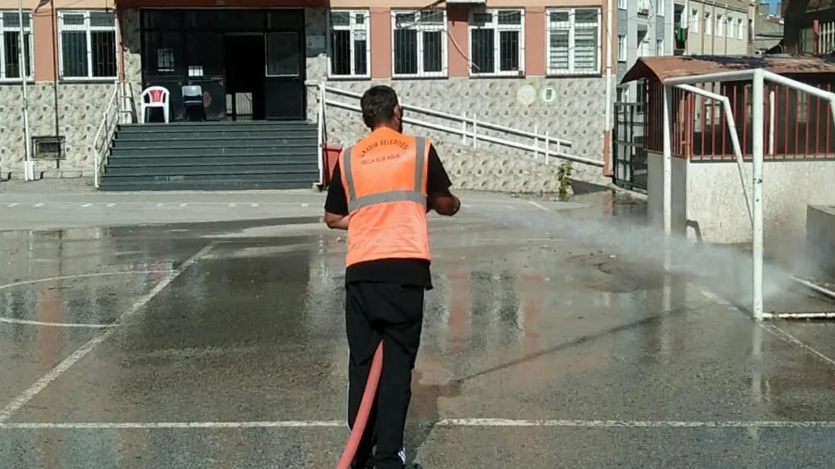 İlkadım’ın İbadethane ve Okullarına Özel Hizmet