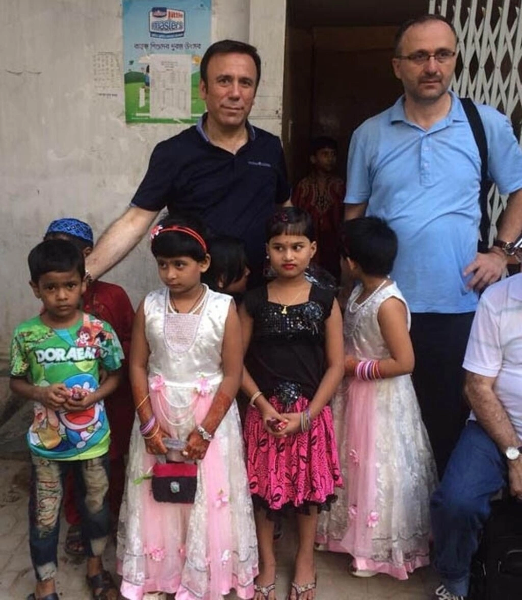 Osman Genç'in Bangladeş ziyareti