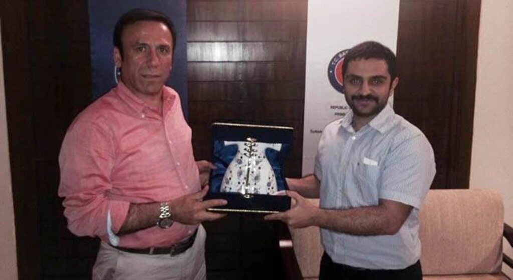 Osman Genç'in Bangladeş ziyareti