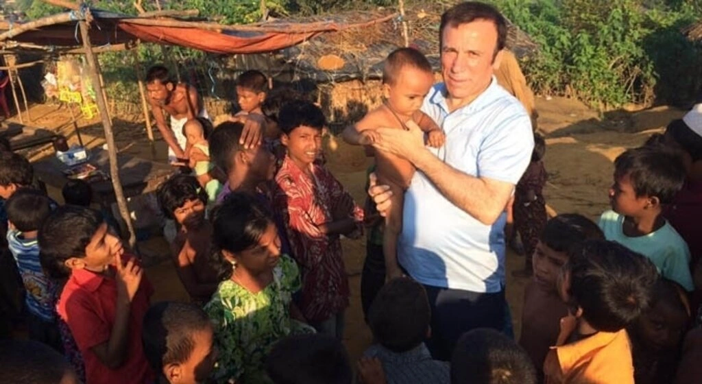 Osman Genç'in Bangladeş ziyareti