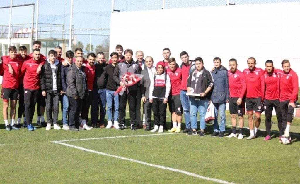 Yılport Samsunspor Antrenmanında Tatlı Sürpriz.