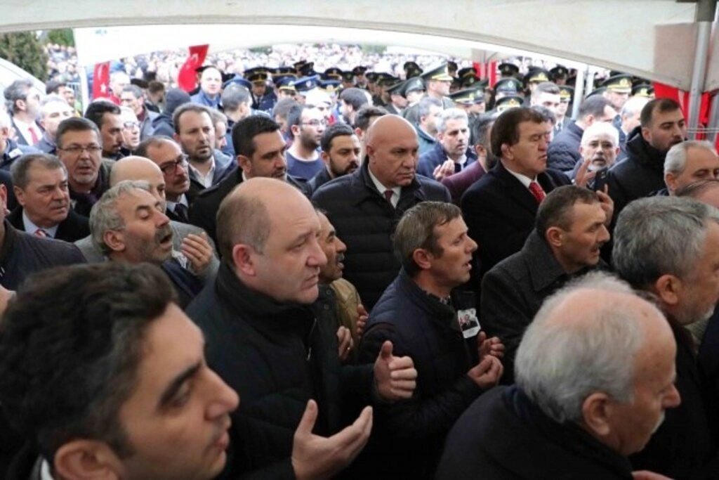 Başkan Yüksel Yıldırım şehidimizi son yolculuğuna uğurladı