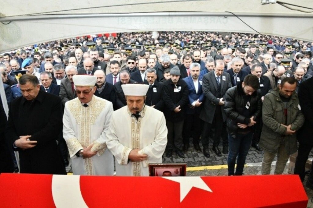 ÇARŞAMBA, ŞEHİDİNİ SON YOLCULUĞUNA UĞURLADI