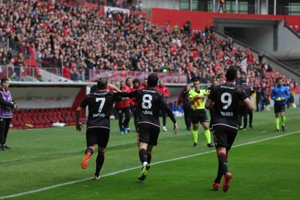 Samsunsporlu futbolculardan asker selamı, Samsunspor İnegölspor maç fotoğrafları