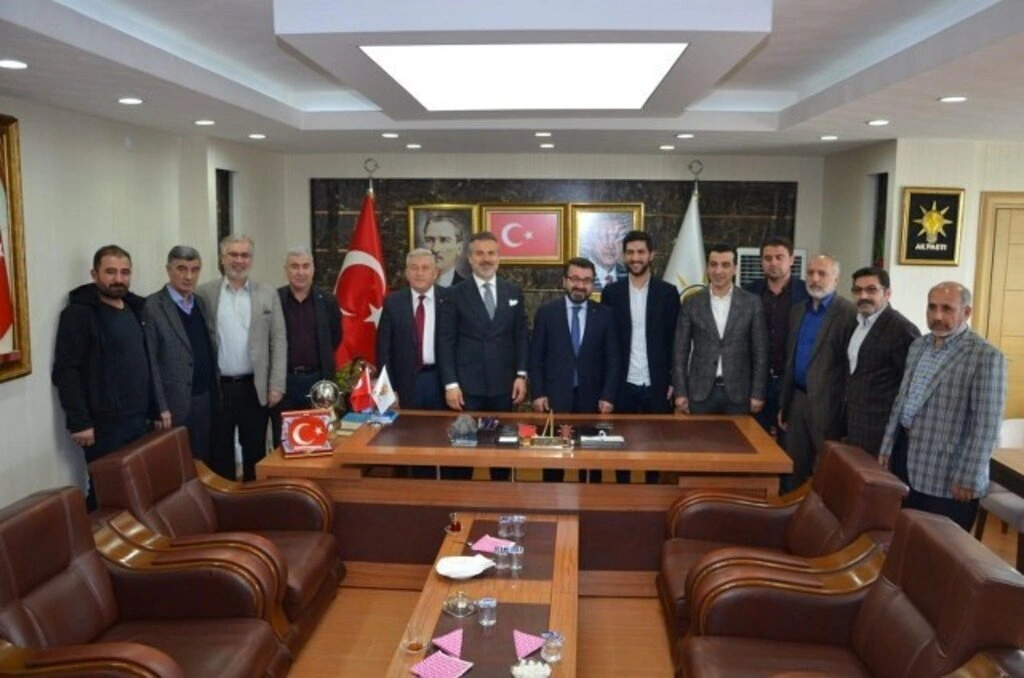Suat Kılıç AK Parti teşkilatlarına ziyaretler gerçekleştiriyor