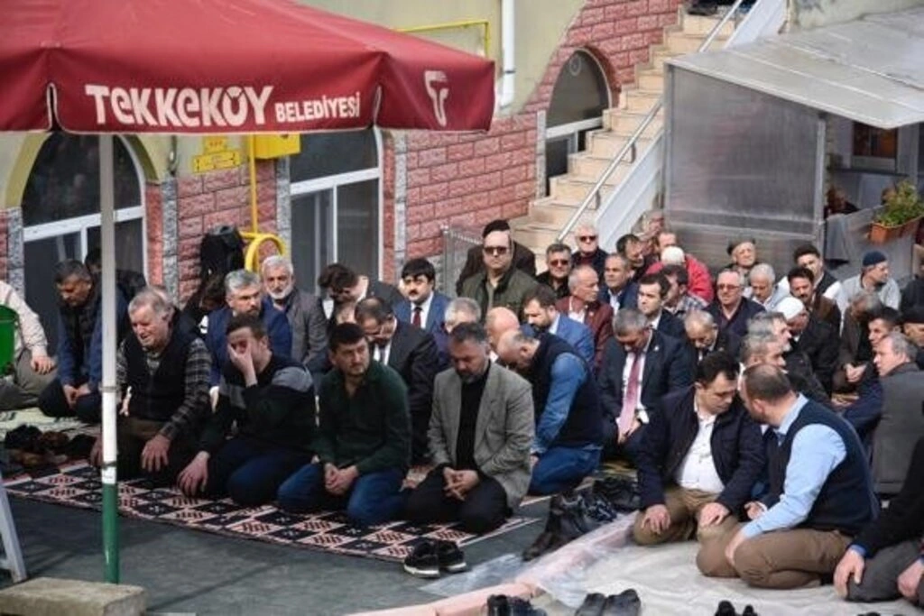 Ayşegül Köse dualarla son yolculuğuna uğurlandı