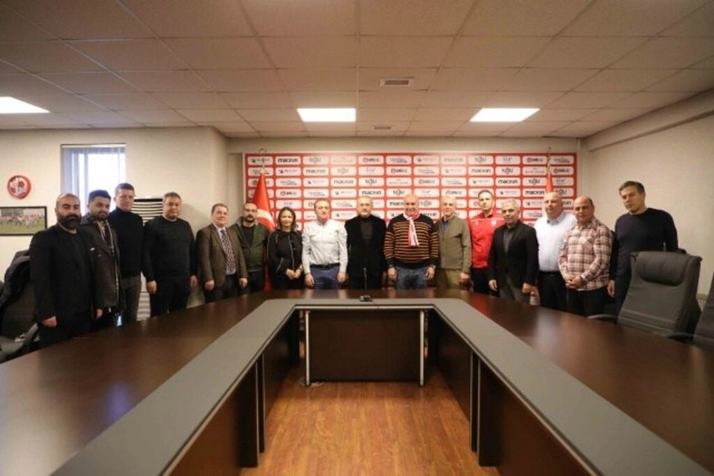 Samsunspor Derneği'nde görev dağılımı yapıldı
