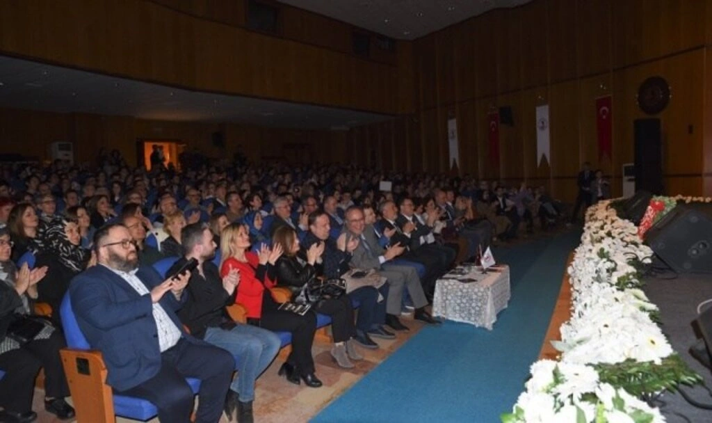 OKTAM Kadınlar Korosu’ndan Türküler Bizi Söyler Konseri