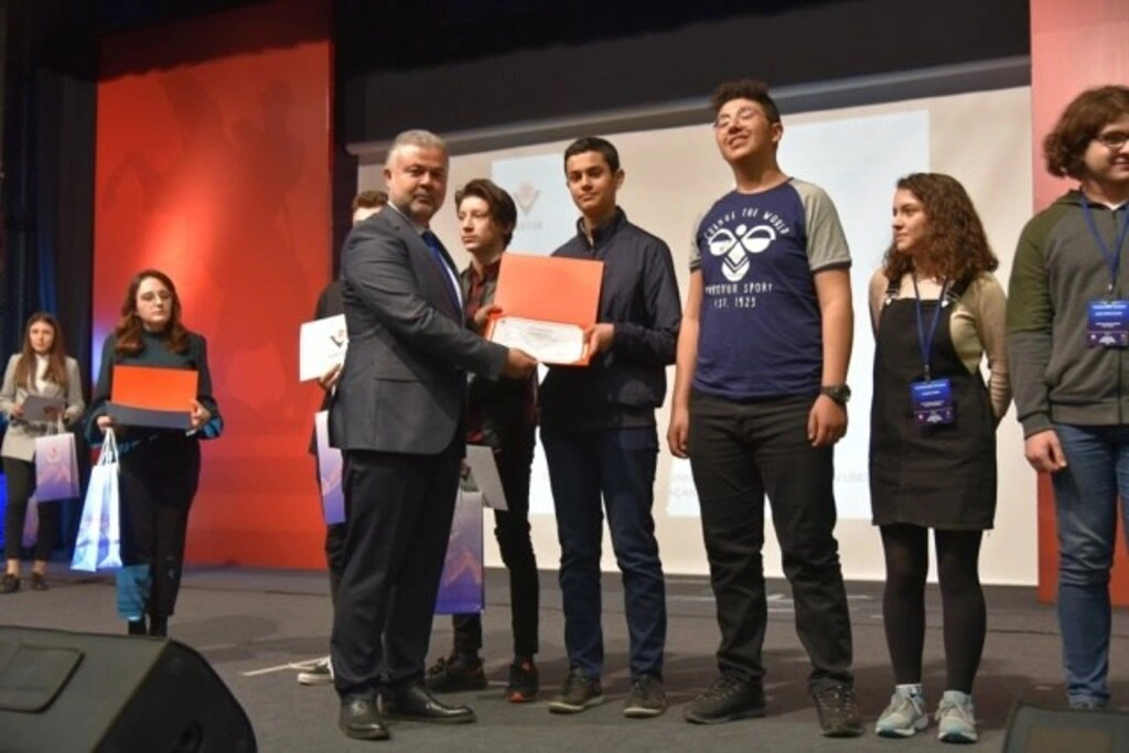 Liselilerin 18 Finalist Projesi Samsun Bölgesini Temsil Edecek