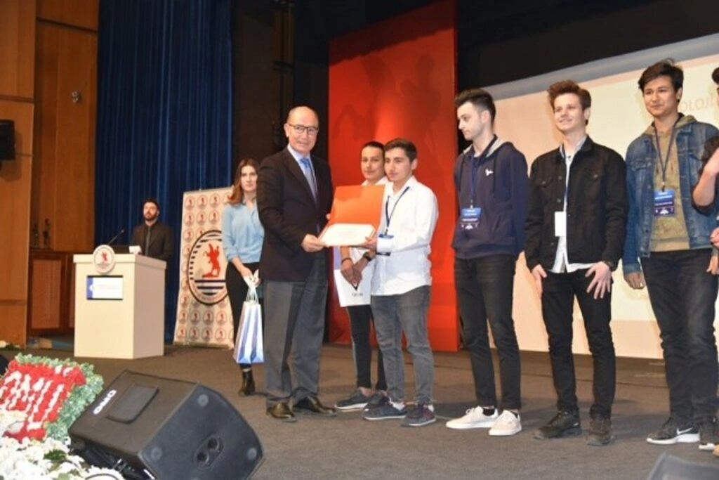Liselilerin 18 Finalist Projesi Samsun Bölgesini Temsil Edecek