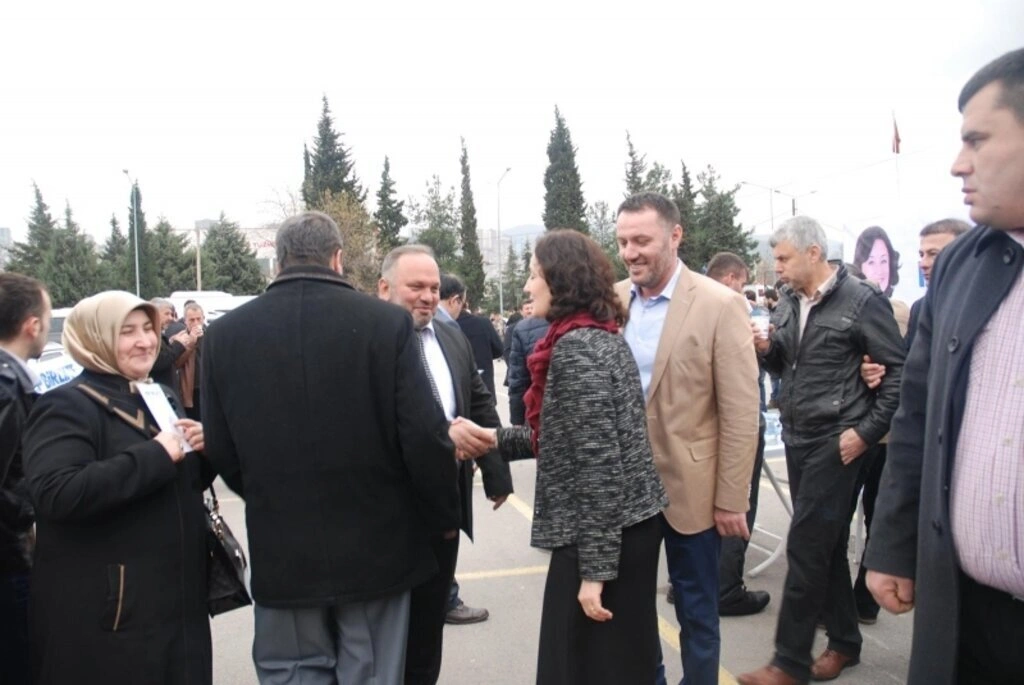 Herkes bu çatının altında buluştu!