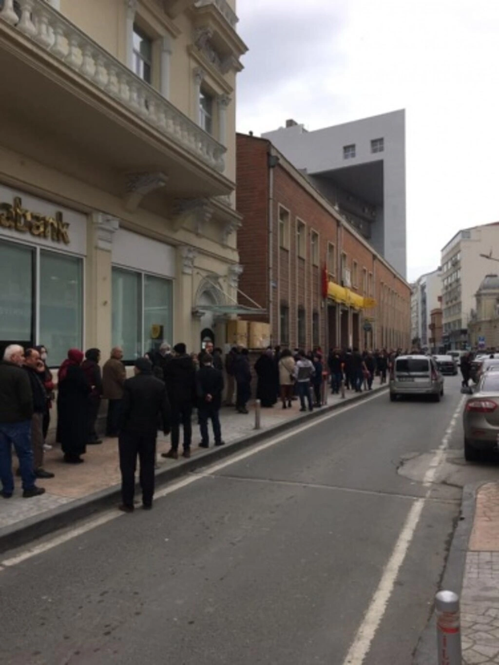 Samsun sokaklarında pazartesi yoğunluğu
