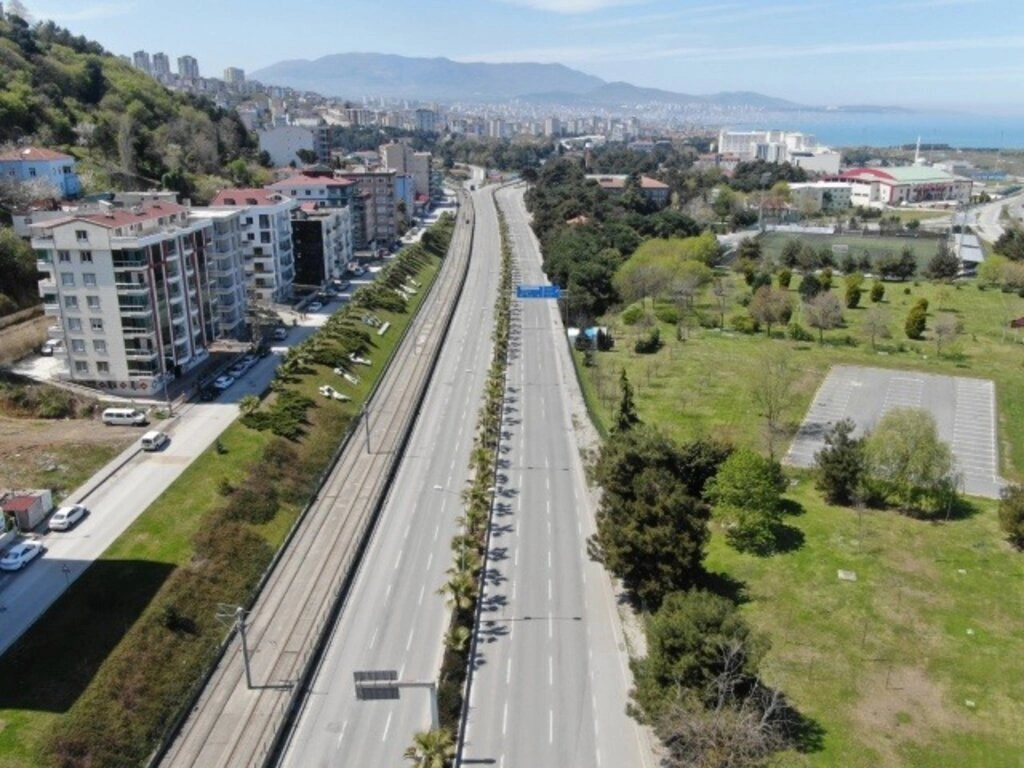 Sokağa çıkma yasağında Samsun sokakları havadan görüntülendi