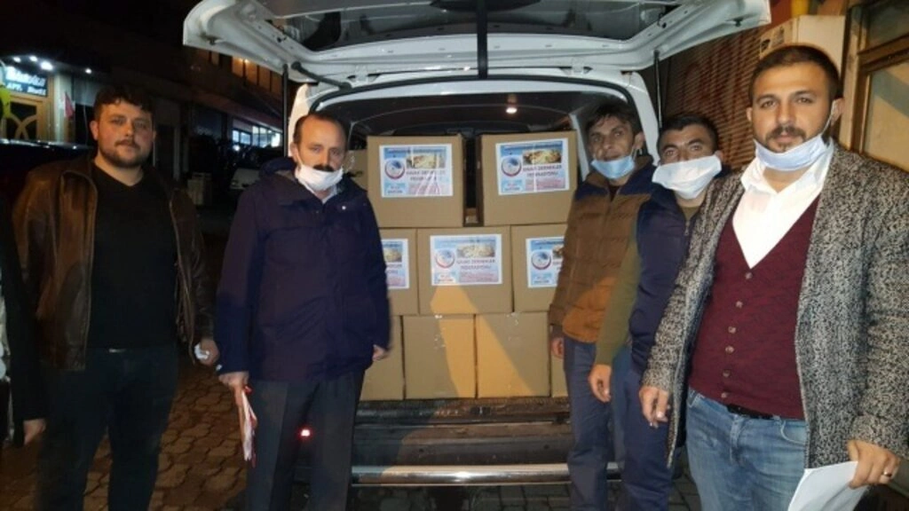 Kavak Dernekler Federasyonu'ndan ihtiyaç sahiplerine Ramazan yardımı
