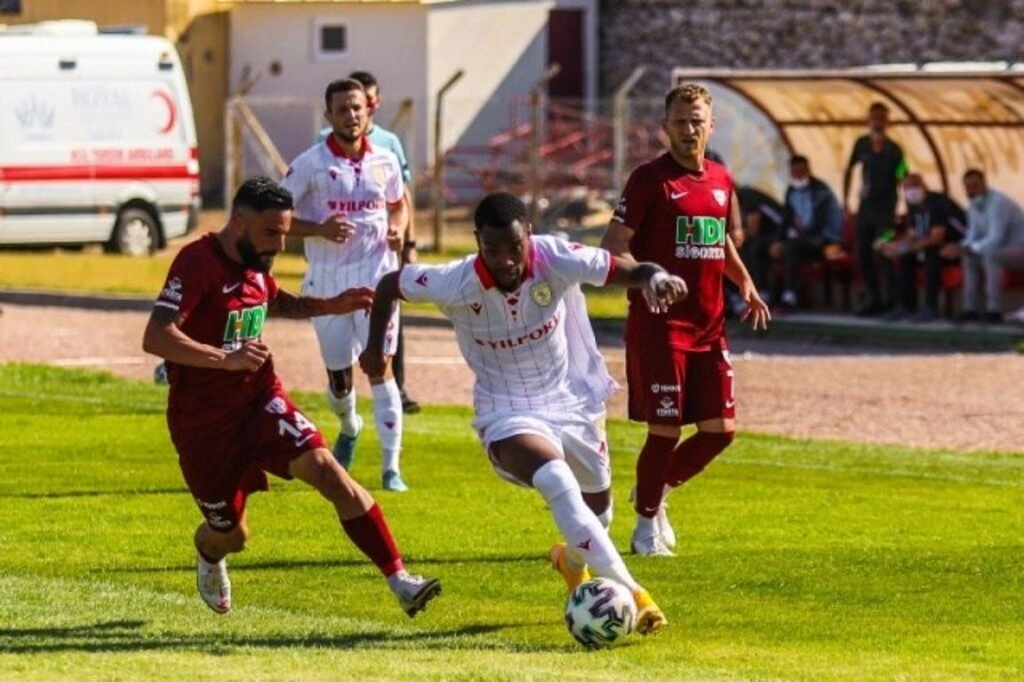 Samsunspor Bandırma'dan 1 puan ile dönüyor
