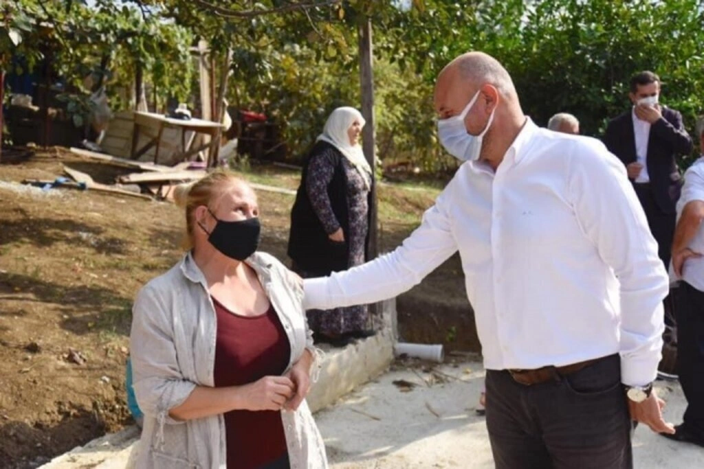 Tekkeköy Belediyesi yeni evlerine kavuşturdu