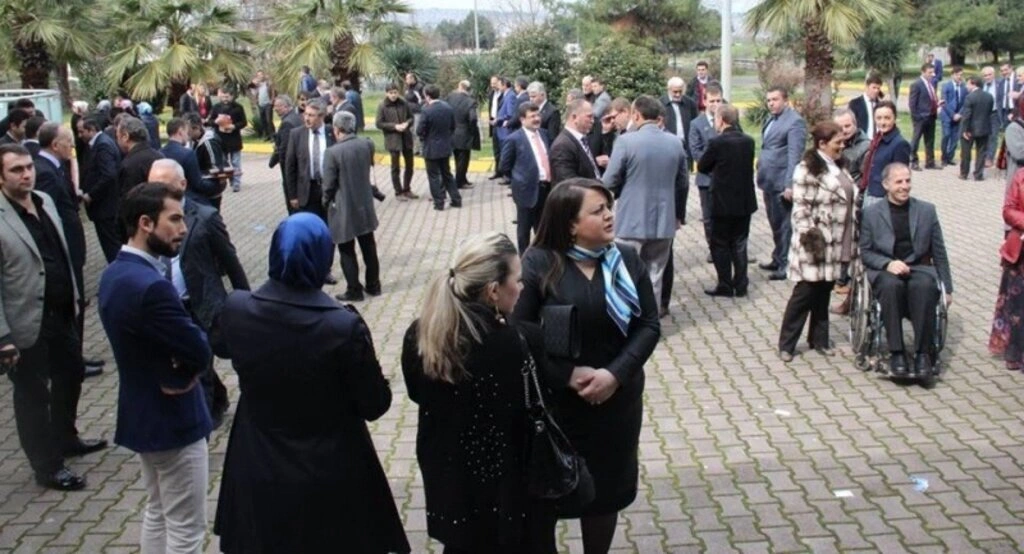 AK Parti'de temayül yoklaması yoğun bir katılım ile gerçekleşti