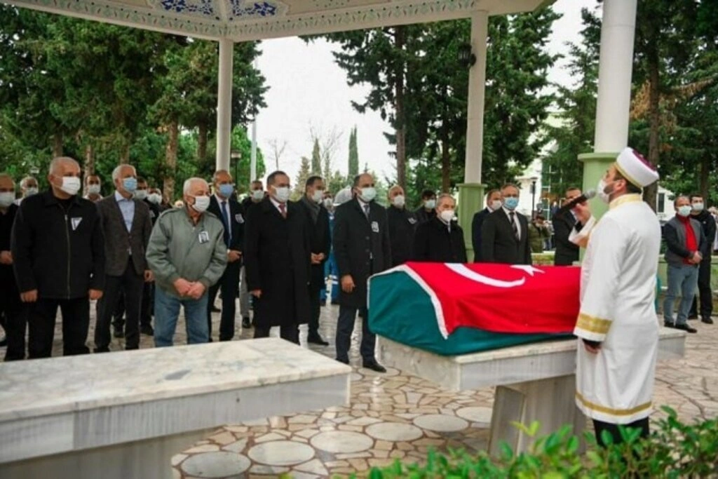 Doktor Ali Murat Uludoğan son yolculuğuna gözyaşlarıyla uğurlandı