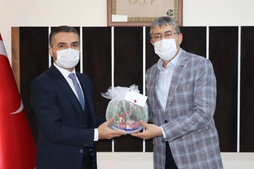 Başkan Kalaycı Sağlık Çalışanlarını Unutmadı, Yeni Yıllarını Kutladı
