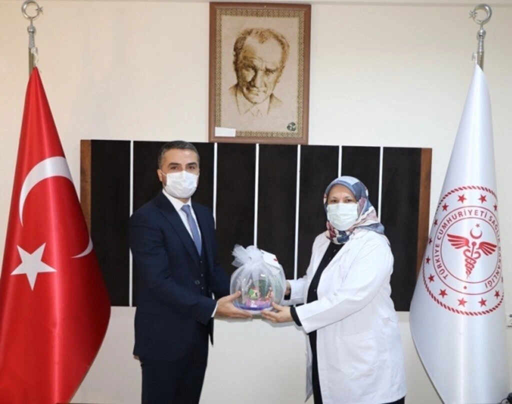 Başkan Kalaycı Sağlık Çalışanlarını Unutmadı, Yeni Yıllarını Kutladı