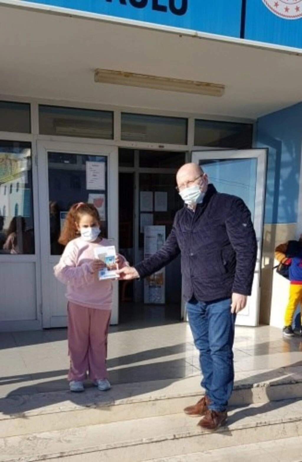 BALKAN TÜRKLERİ DERNEĞİ'NDEN EĞİTİME TAM DESTEK