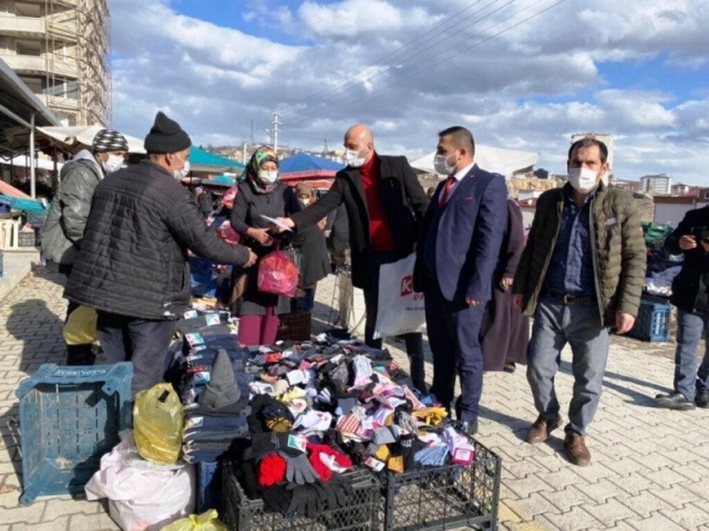 KA-DEF Gençlik Kolları'ndan Pandemi Döneminde Dayanışma Örneği