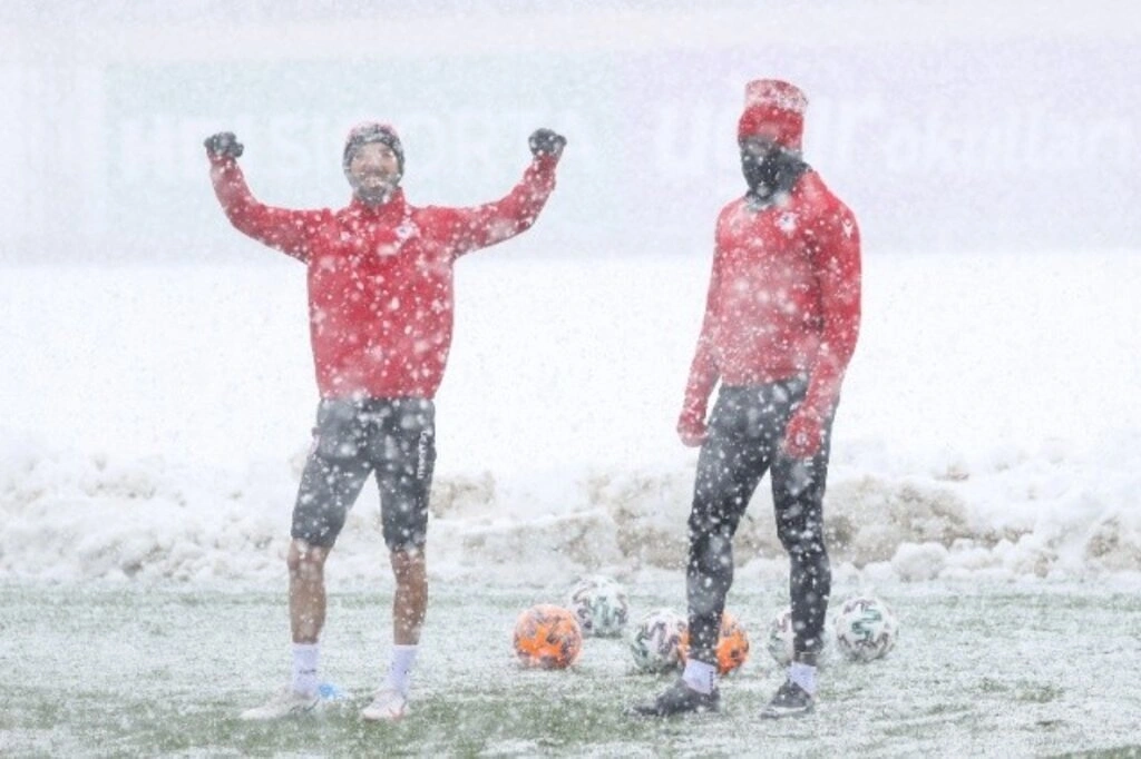 Samsunspor İstanbulspor'a hazırlanıyor