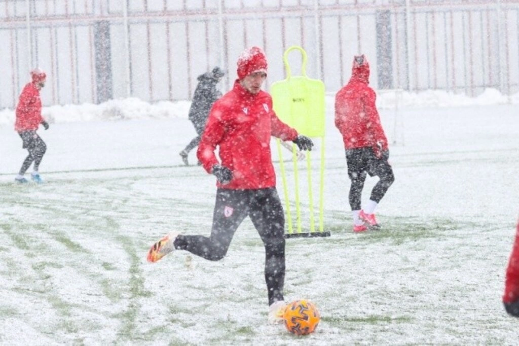 Samsunspor İstanbulspor'a hazırlanıyor