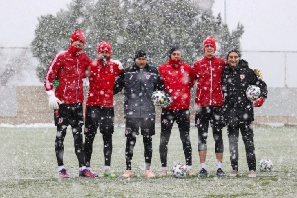 Samsunspor İstanbulspor'a hazırlanıyor