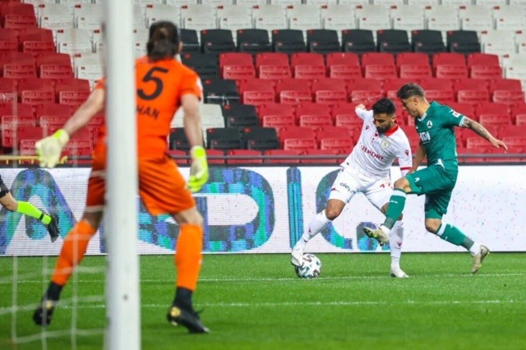 Samsunspor Giresunspor maçı ilk yarı fotoğrafları