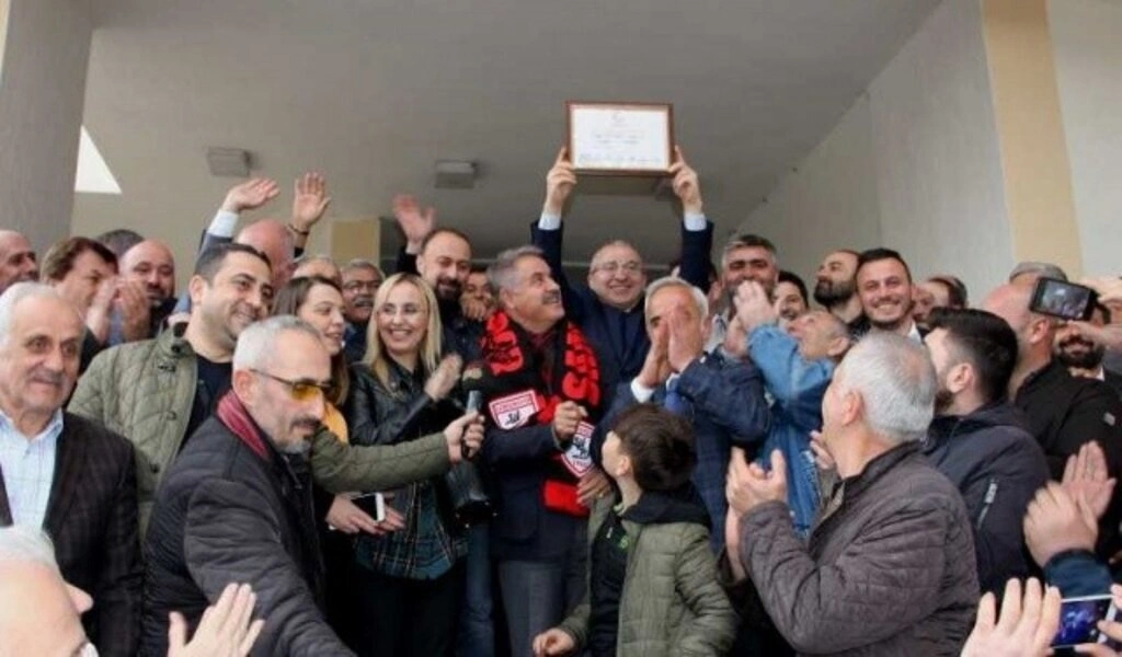 Atakum Belediye Başkanı Av. Cemil Deveci 2 yıllık çalışmalarını özetledi