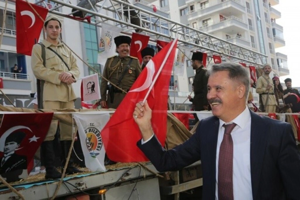 Atakum Belediye Başkanı Av. Cemil Deveci 2 yıllık çalışmalarını özetledi