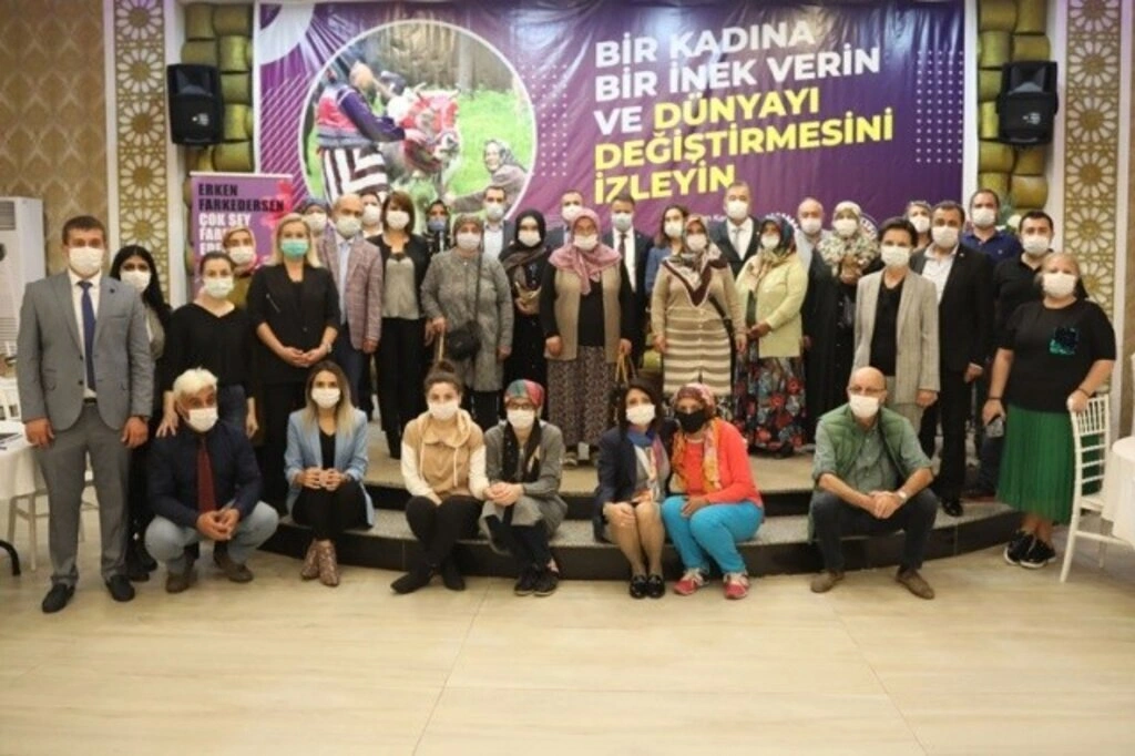 Atakum Belediye Başkanı Av. Cemil Deveci 2 yıllık çalışmalarını özetledi
