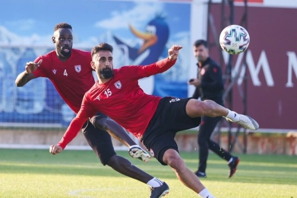 Samsunspor Play-Off Yarı Final ilk maçına sıkı hazırlanıyor