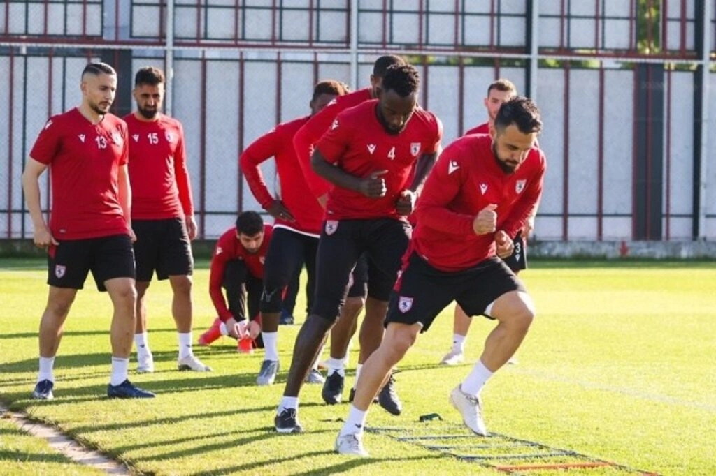 Samsunspor Play-Off Yarı Final ilk maçına sıkı hazırlanıyor