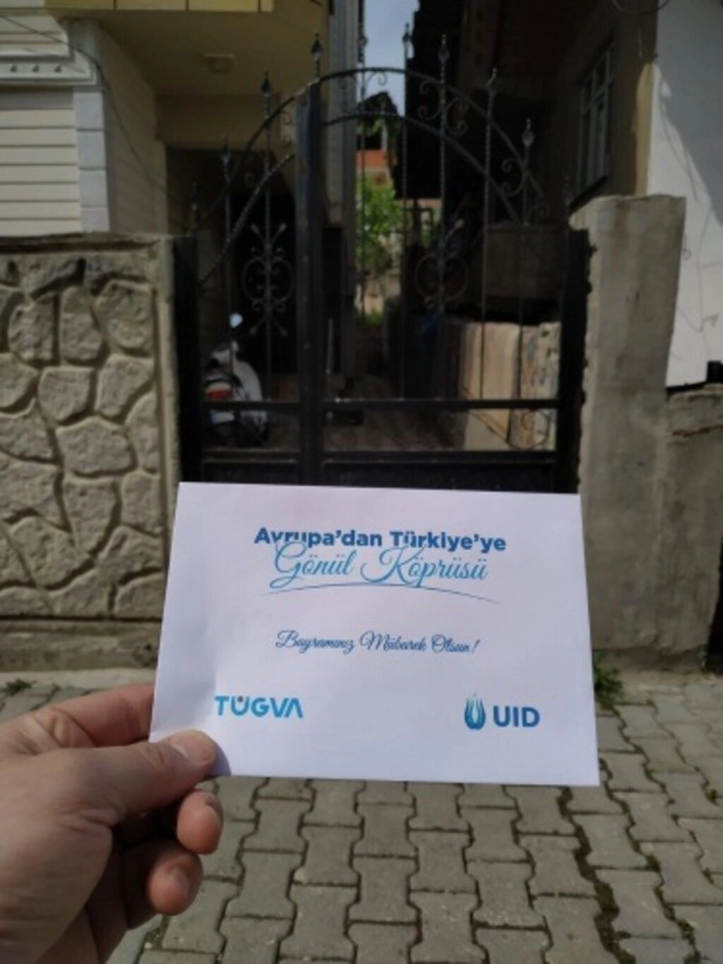 Gönül köprüsü bayramda sınırları aştı