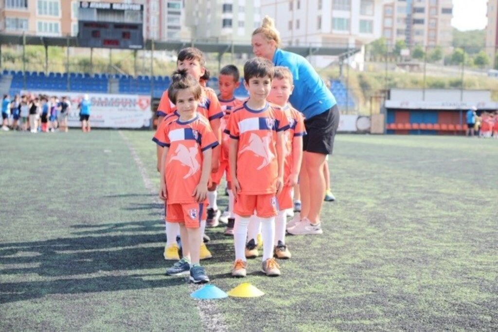 Atakum Belediyespor Yaz Spor Okulları açıldı
