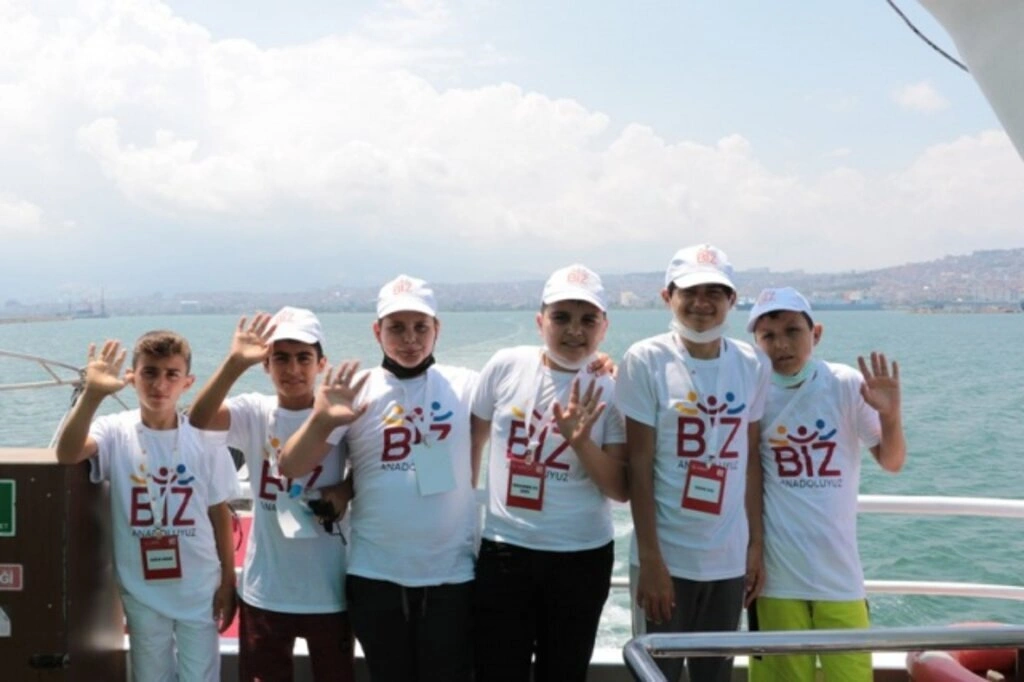 Biz Anadoluyuz projesi kapsamında Sinoplu öğrenciler Samsun'u gezdi