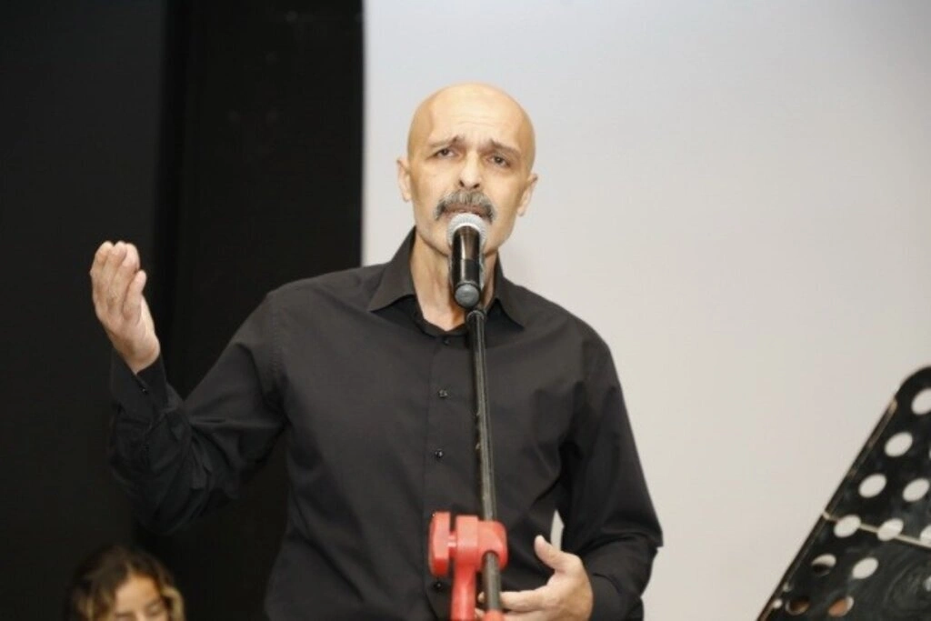 İlkadım Belediyesi saz kursiyerlerinden Bağlama Dinletisi ve Solistler Geçidi