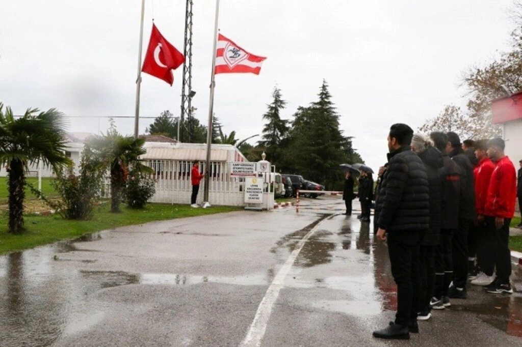 Samsunspor Atatürk'ü andı