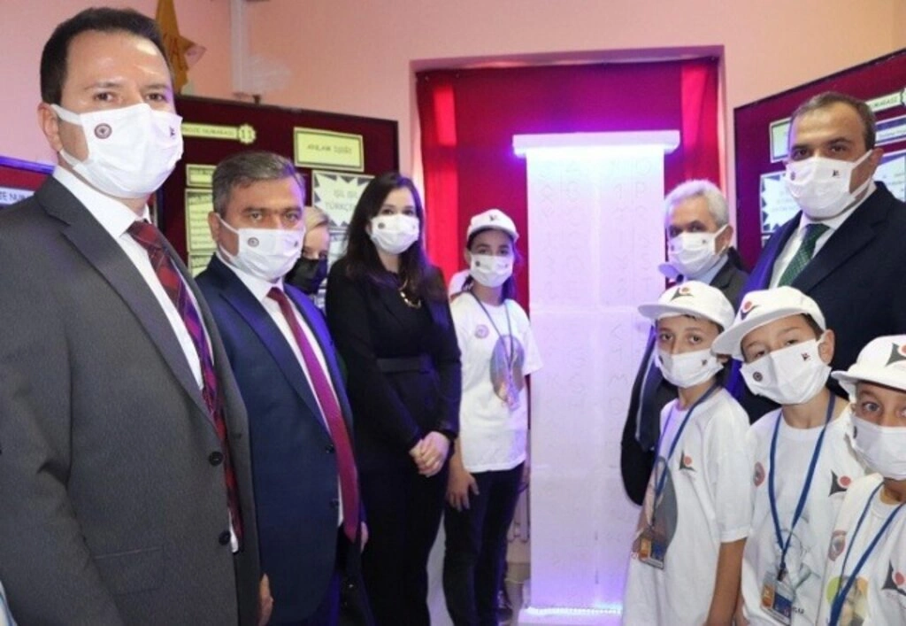 Canik Tuzaklı Ortaokulu'nda TÜBİTAK Bilim Fuarı