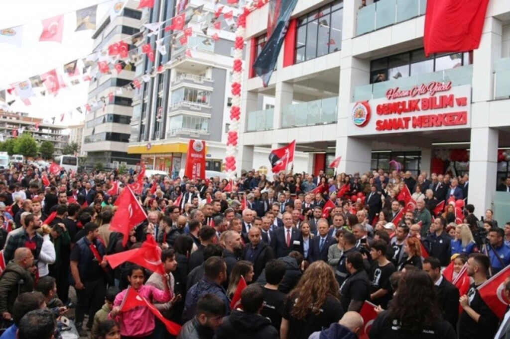 Samsun'da 19 Mayıs kutlamaları nefes kesiyor