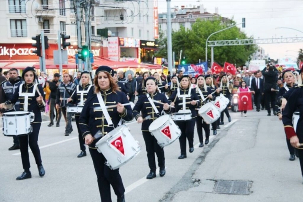 Samsun'da 19 Mayıs kutlamaları nefes kesiyor