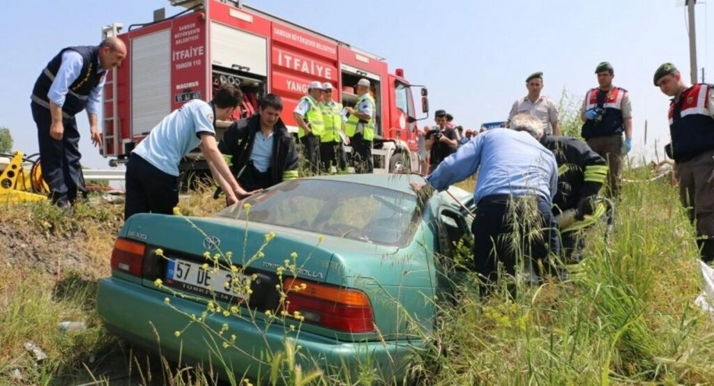 Samsun'da trafik kazası: 3 ölü, 1 yaralı