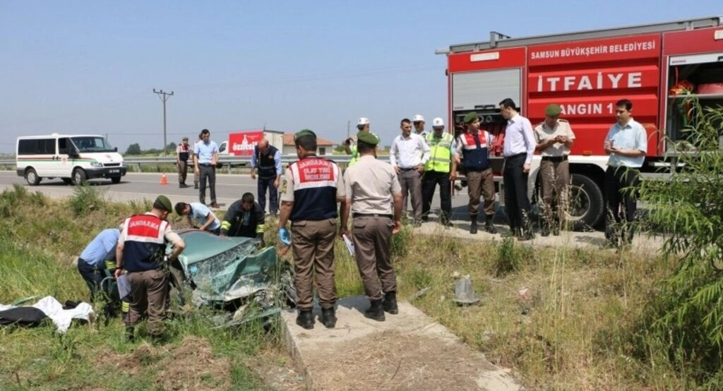 Samsun'da trafik kazası: 3 ölü, 1 yaralı