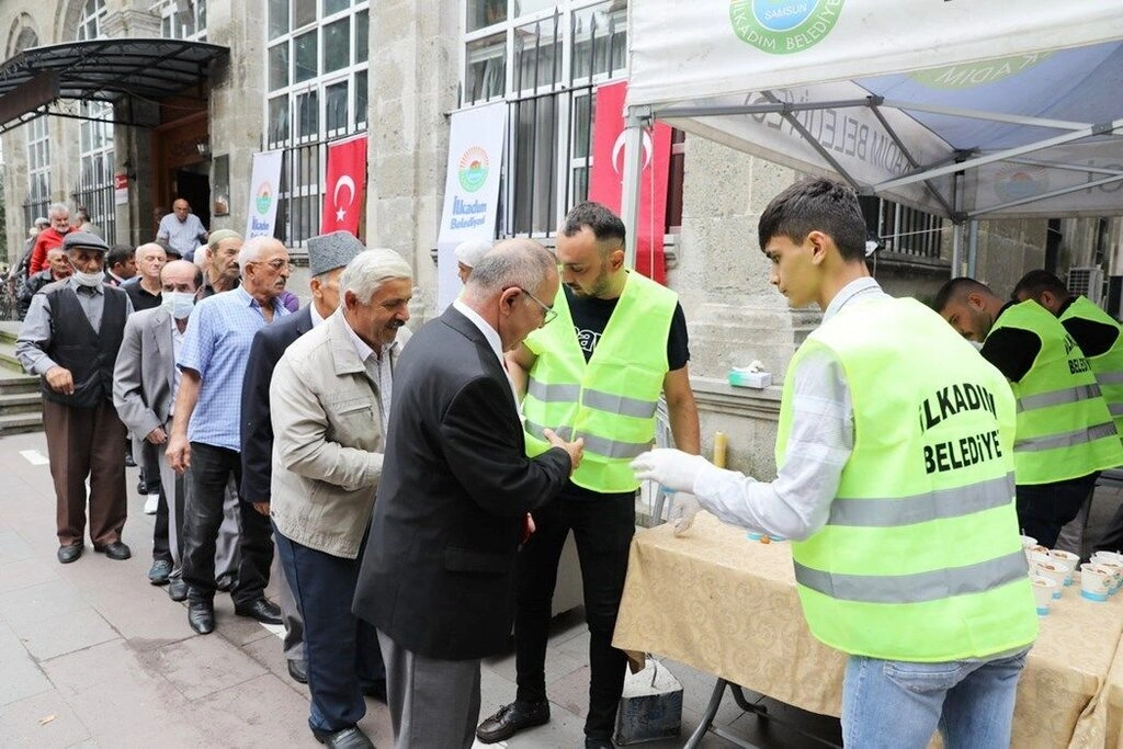 Samsun'da Gazilerin Büyük Coşkusu! Başkan Demirtaş Gaziler Günü'nde lokma dağıttı!