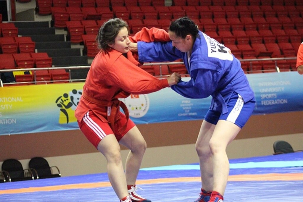 FISU Dövüş Sporları Dünya Kupası Müsabakaları Samsun'da başladı