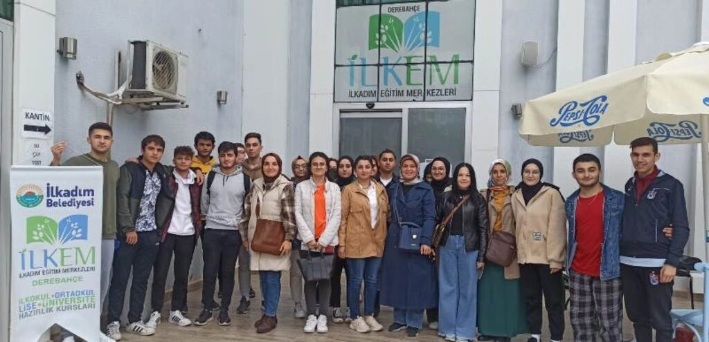 İLKEM'li öğrenciler TÜYAP Kitap Fuarı'nda