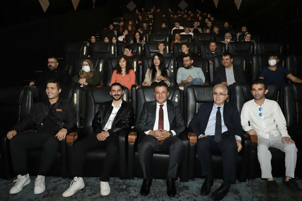 Haroşa filmi galası! Haroşa filmi konusu! Haroşa yönetmeni ve oyuncuları!