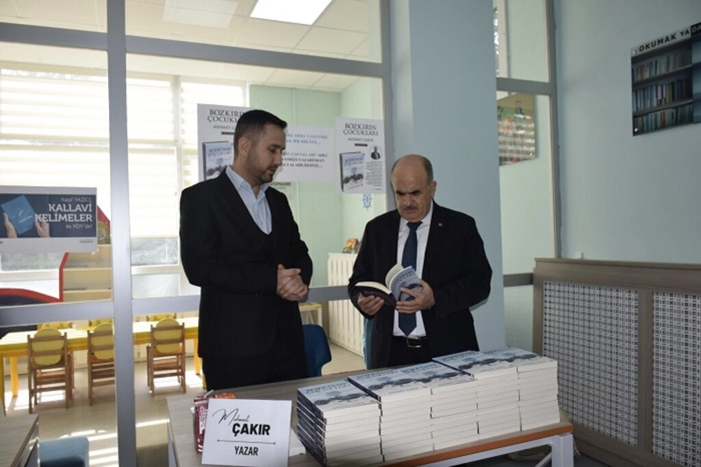 Ayvacık İlçe Halk Kütüphanesi tören ile hizmete açıldı